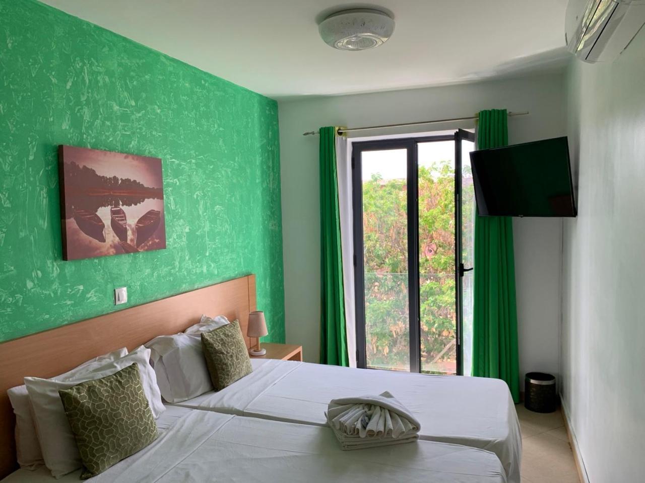 Deluxe Aparthotel Praia Eksteriør billede
