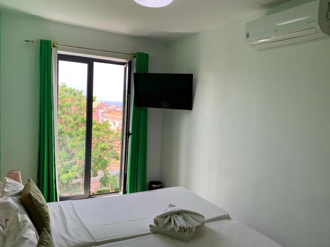 Deluxe Aparthotel Praia Eksteriør billede